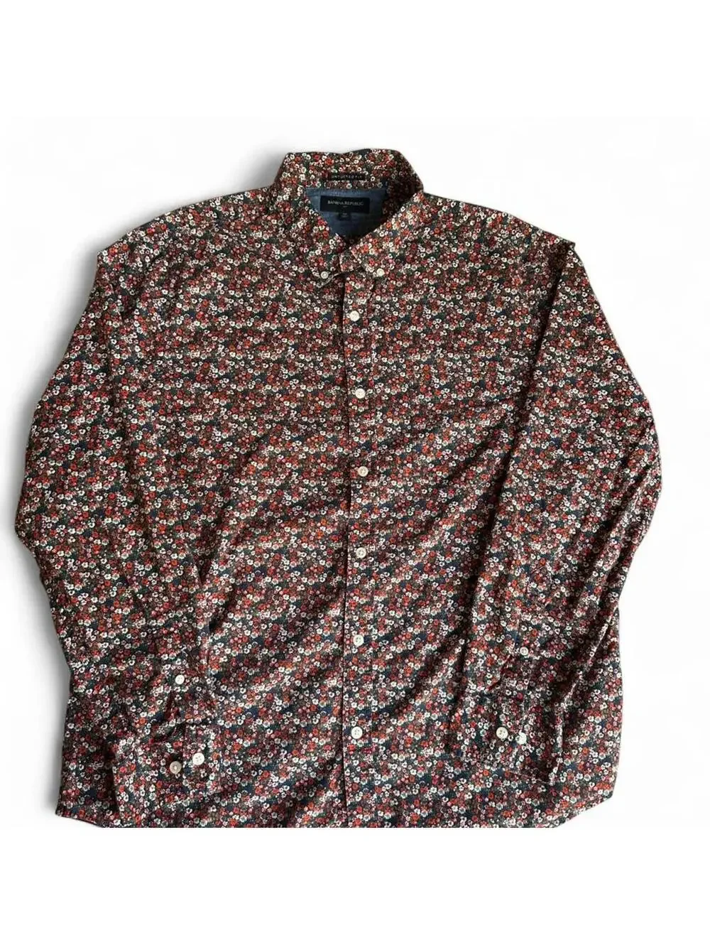 Banana Republic Men’s Untucked Fit Floral Button-Up Shirt